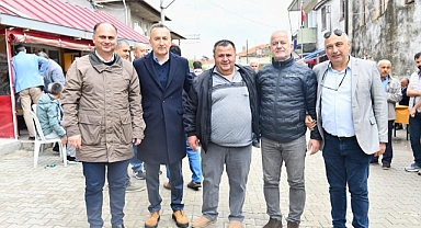 Akçapınar Sosyal Dayanışma ve Yardımlaşma Derneği'nin "Bahar Şenliği"ne siyasi katılım