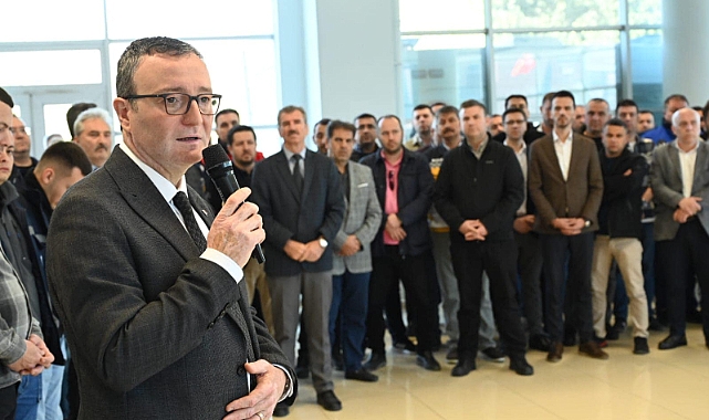 Alper Şen ve Meclis üyeleri, belediye personeliyle bayramlaştı