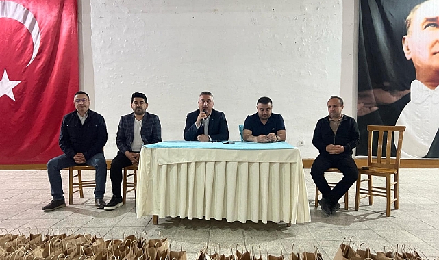 Ayvacık Belediyesi personeli, bayram öncesi bir araya gelerek bayramlaştı