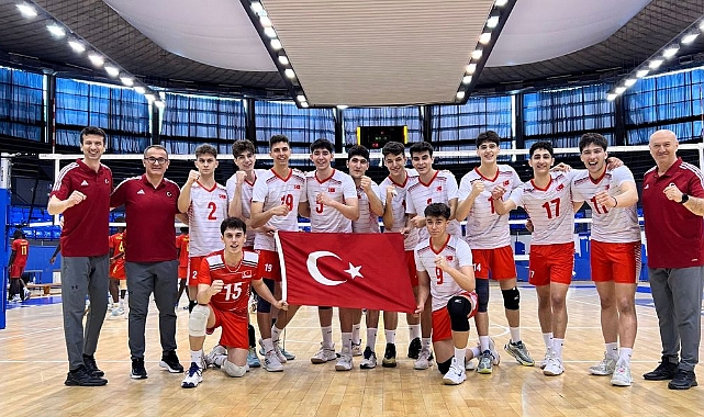 Bakan Aşkın Bak TVF Spor Lisesi Erkek Voleybol Takımı için tebrik mesajı yayımladı