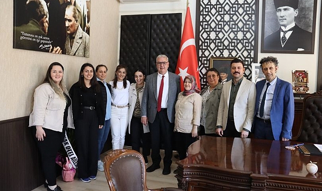 Başkan Atılgan, Konak otel personelini ağırladı