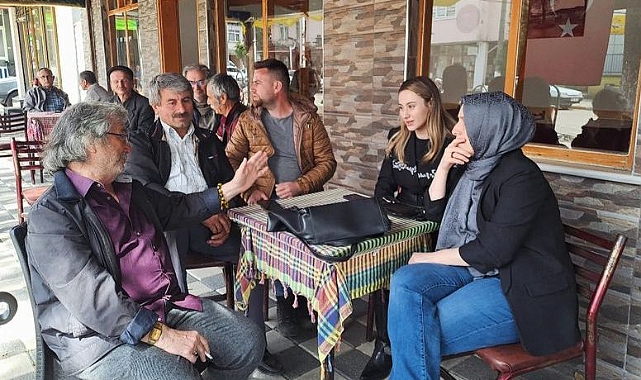 Başkan Çelik, kahvede vatandaşlar ile buluştu