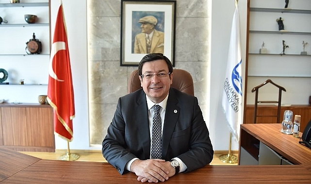 Başkan Erkek, tebrik çiçeği yerine bağışta bulunulmasını istedi