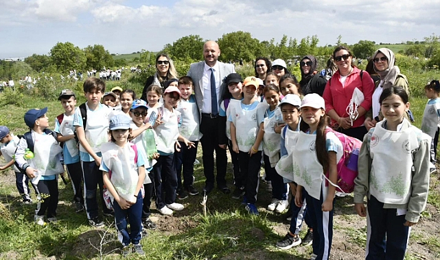 Başkan Yardımcısı Ergün Tulnay, Hatıra Ormanı Fidan Dikim etkinliğine katıldı
