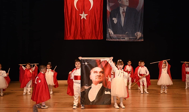 Biga Belediyesi Kreş ve Gündüz Bakımevi’nde 23 Nisan coşkusu