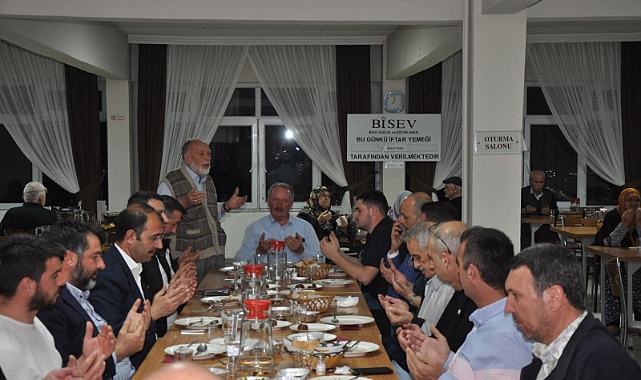 Biga ziraat odası tarafından düzenlenen iftar programına Kaymakam Erdinç Dolu katıldı
