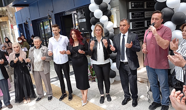Çan’da Deniz Kuaför açılışı yapıldı