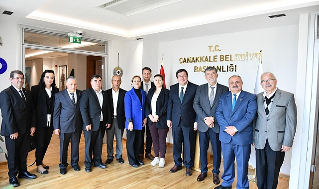 Çanakkale Belediye Başkanı Erkek, il genel meclisi üyelerine teşekkür etti