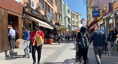 Çanakkale'de sokaklar canlandı