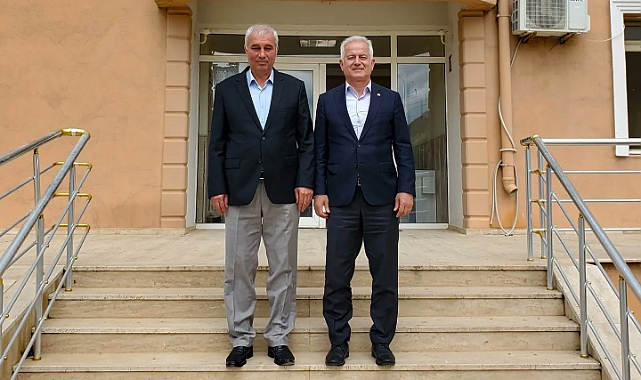 Çanakkale Milletvekili İsmet Güneşhan, Kavakköy Belediye Başkanı Necati Kopça'yı ziyaret etti