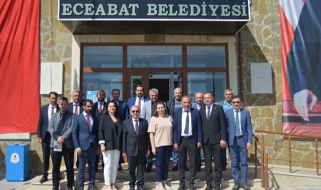 CHP İl Genel Meclis ve Gelibolu Belediyesi Meclis Üyeleri, Eceabat Belediyesi'ni ziyaret etti