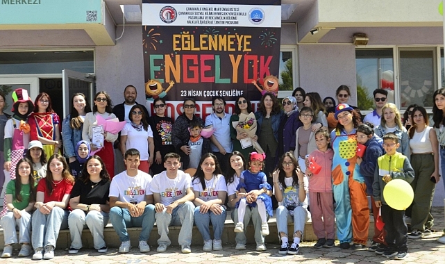 ÇOMÜ Halkla İlişkiler öğrencileri, miniklerle 23 Nisan kutladı