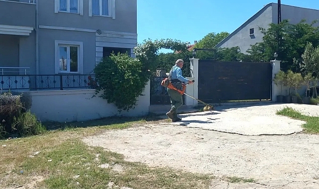 Eceabat Belediyesi'nden temizlik ve bakım çalışmaları