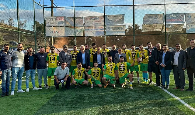 Güneşhan, Mazılık Köyü Futbol Turnuvası Finalini İzledi ve Çamcı Köyü Spor Kulübü'nü tebrik etti