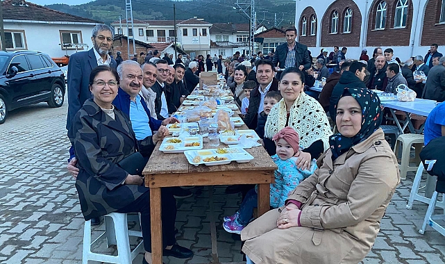 Karaköy'de iftar programı düzenlendi