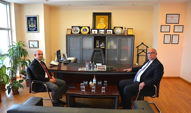 Kaymakam Nebioğlu, Çanakkale Ticaret Borsası Başkanı Deniz'i ziyaret etti