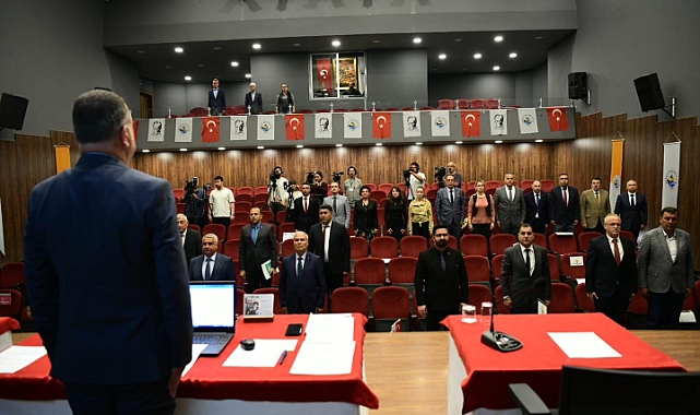 Kepez'de seçim sonrası ilk meclis toplantısı