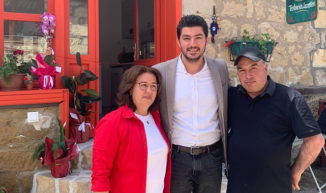 Küçükkuyu'da  Komşu Meze Teslime'nin Lezzetleri açıldı