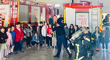 Miniklerden Çanakkale İtfaiyesi’ne ziyaret