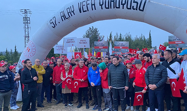 Muharrem Erkek, 57. Alay Vefa Yürüyüşünde Çanakkale'nin tarihi rolünü vurguladı