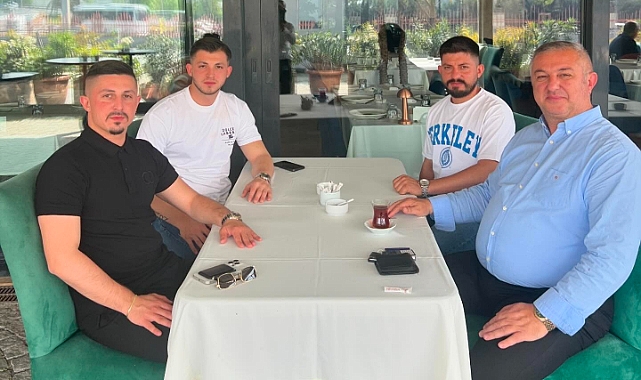 Oruçoğlu'ndan gençlerle samimi sohbet