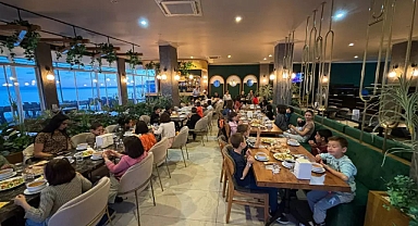 Salih Sak, çocuklarla iftar yemeğine katıldı