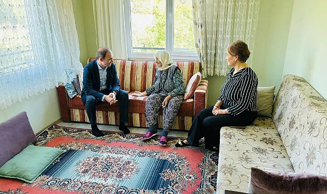 Salih Sak, Gülpınar Köyü'nde Aile ziyaretlerinde