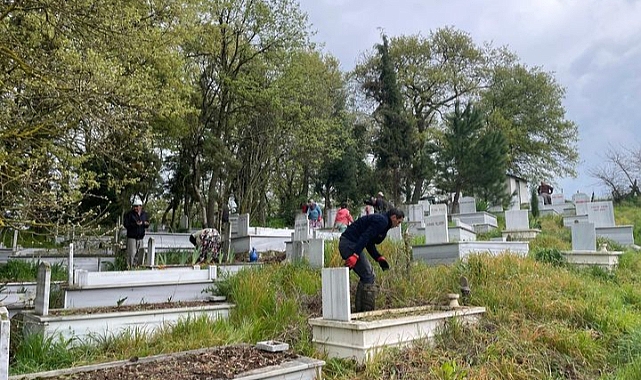 Sameteli Köyü'nde mezarlık temizlendi