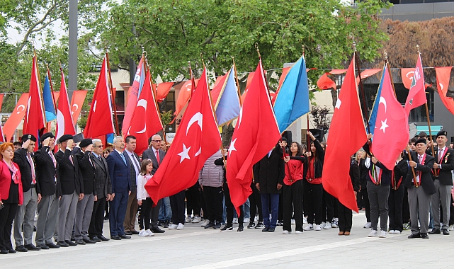 ''Sizlerin olduğu her yerde umut ve aydınlık vardır''