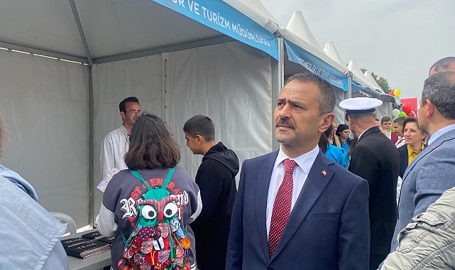 Vali Aktaş, 23 Nisan’ı kutladı