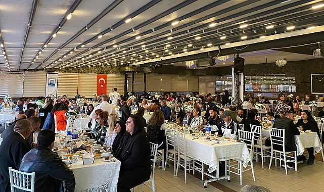 Vali Aktaş, Dünya Romanlar Günü'nde roman vatandaşlarla iftar programında