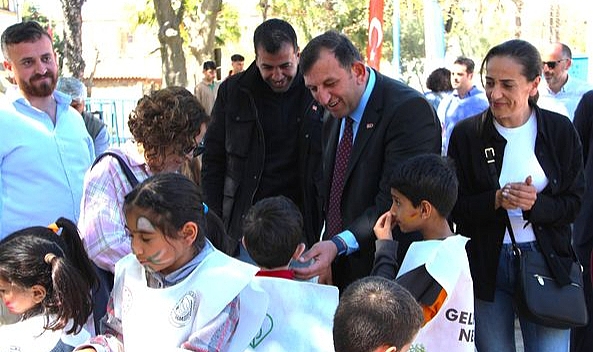 Yeşil Vatan Tırı Gökçeada'da