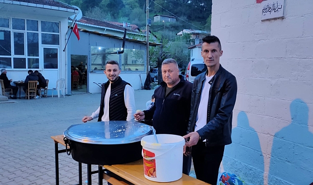 Yuvalar Köyü'nde gençlerden iftar
