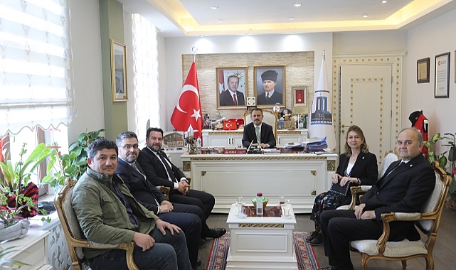1903 Çanakkale Beşiktaşlılar Derneği'nden Vali Aktaş'a ziyaret