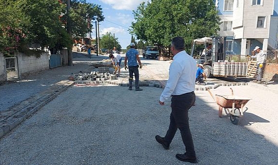 Ayvacık Sanayi Yolu’nda kilit parke çalışmaları tamamlandı
