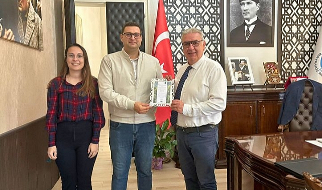 Başkan Atılgan adına fidan bağışı