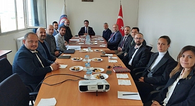 Bayramiç MYO'da akademik belgeler takdim edildi