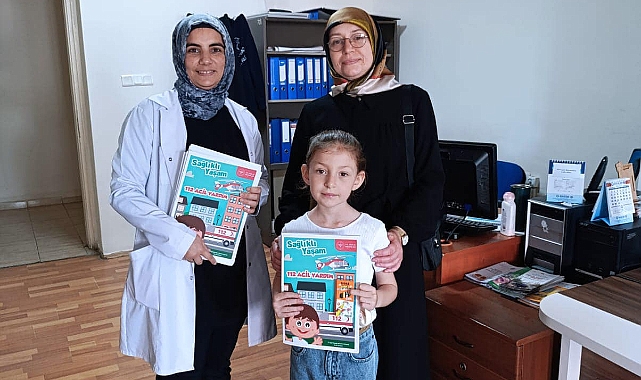 Biga İlçe Sağlık Müdürlüğü, "24-30 Nisan Aşı Haftası"nda bilgilendirme standı kurdu
