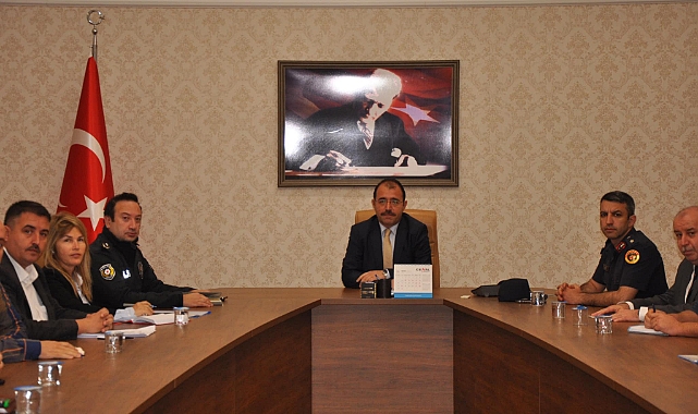 Biga Kaymakamlığı, mevsimlik tarım işçileri koordinasyon toplantısını gerçekleştirdi