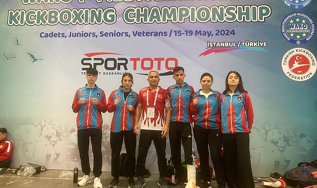 Çanakkaleli Sporculardan Kick Boks Şampiyonasında büyük başarı
