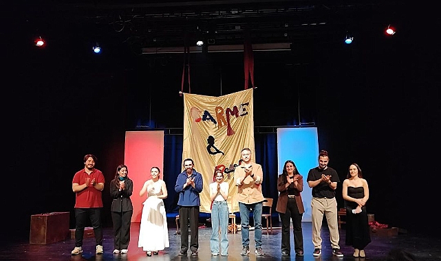 ‘Carmela ve Paolino’dan muhteşem prömiyer!