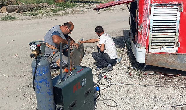 Eceabat’ta temizlik ve bakım devam ediyor