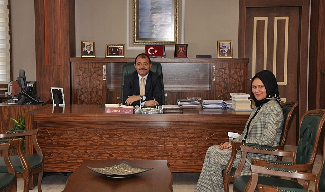 Elif Güneş, Biga Kaymakamı Erdinç Dolu’yu ziyaret etti