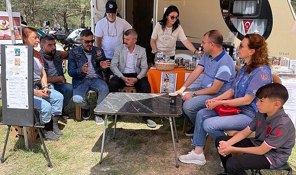 Erdinç Dolu ve Eşi Şenay Yerli Dolu, 'Yaza Merhaba' etkinliğine katıldı