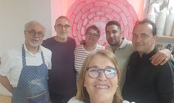 Gülart'a atölyesine ziyaret