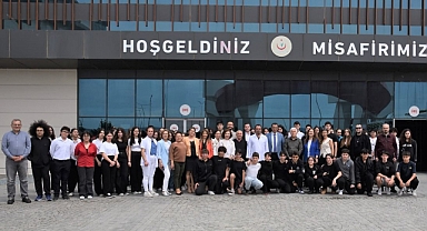 Hastaneye çocukların eli değdi