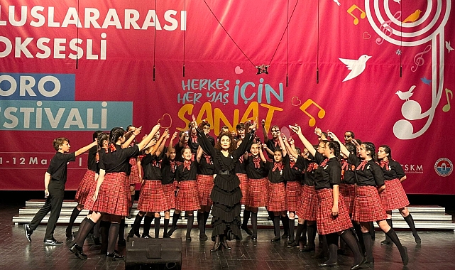 Hüseyin Akif Terzioğlu Ortaokulu Çocuk Korosu’na Sansev Koro Festivali'nden iki ödül