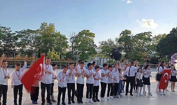 İsmail Demir'in öğrencileri artık mezun