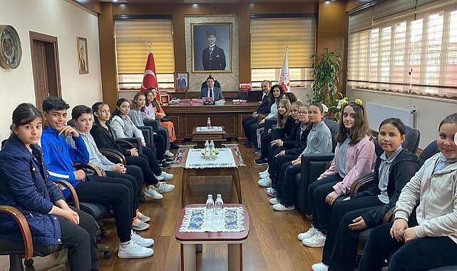 Kaymakam Göktaş, minik misafirleri ağırladı