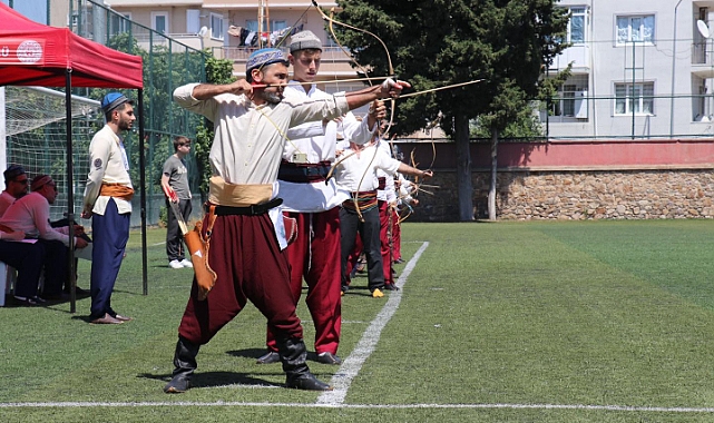 Okçuluk yarışması büyüledi